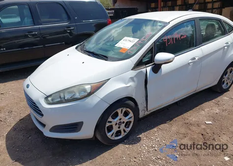 2015 Ford Fiesta Se z USA, uszkodzony, nr VIN 3FADP4BJ0FM130138